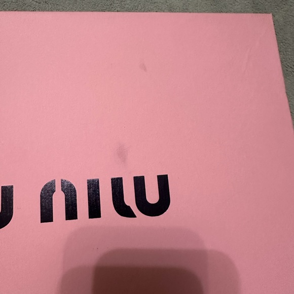 Miu Miu Blush empty box new - Picture 3 of 8